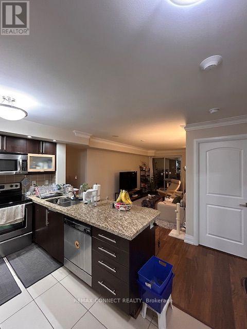 702 - 1060 Sheppard Avenue W, Toronto, Ontario  M3J 0G7 - Photo 8 - W13717260