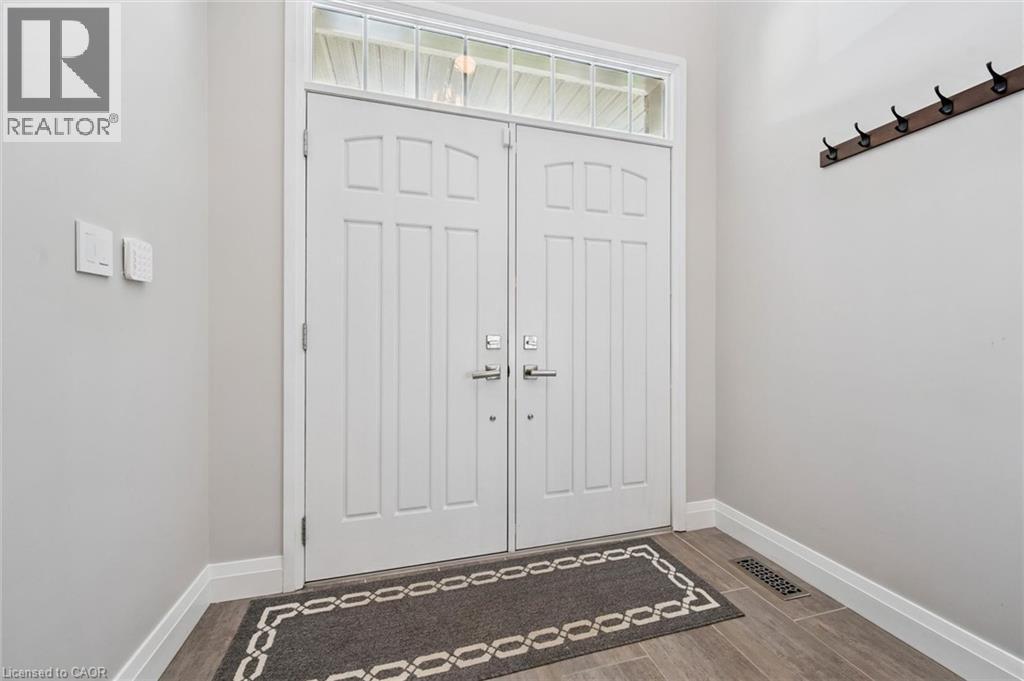 941 Eden Oak Court, Kitchener, Ontario  N2A 0H4 - Photo 4 - 40858123