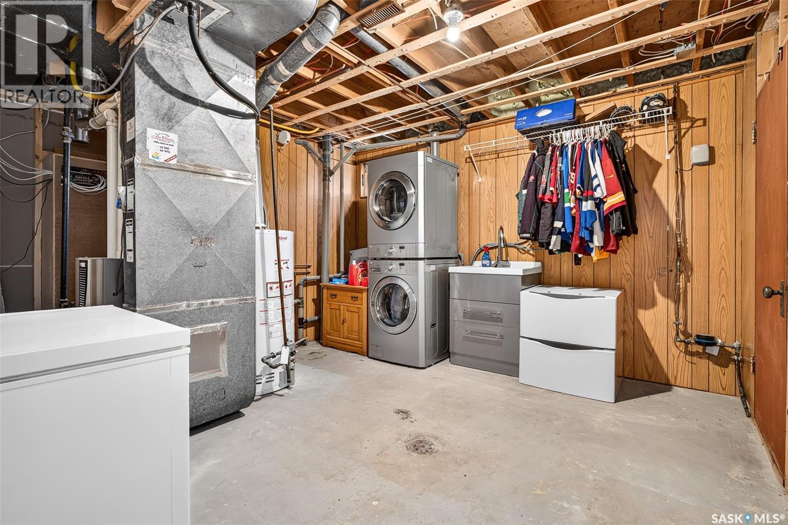 1214 Grandview Street W, Moose Jaw, Saskatchewan  S6H 5M2 - Photo 39 - SK046770