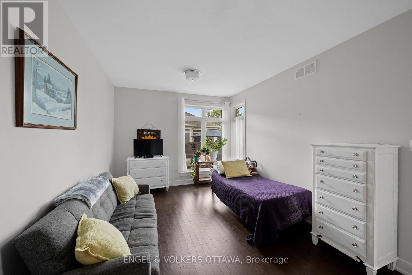 538 Silverbell Crescent, Ottawa, Ontario  K1T 0P1 - Photo 11 - X13717652