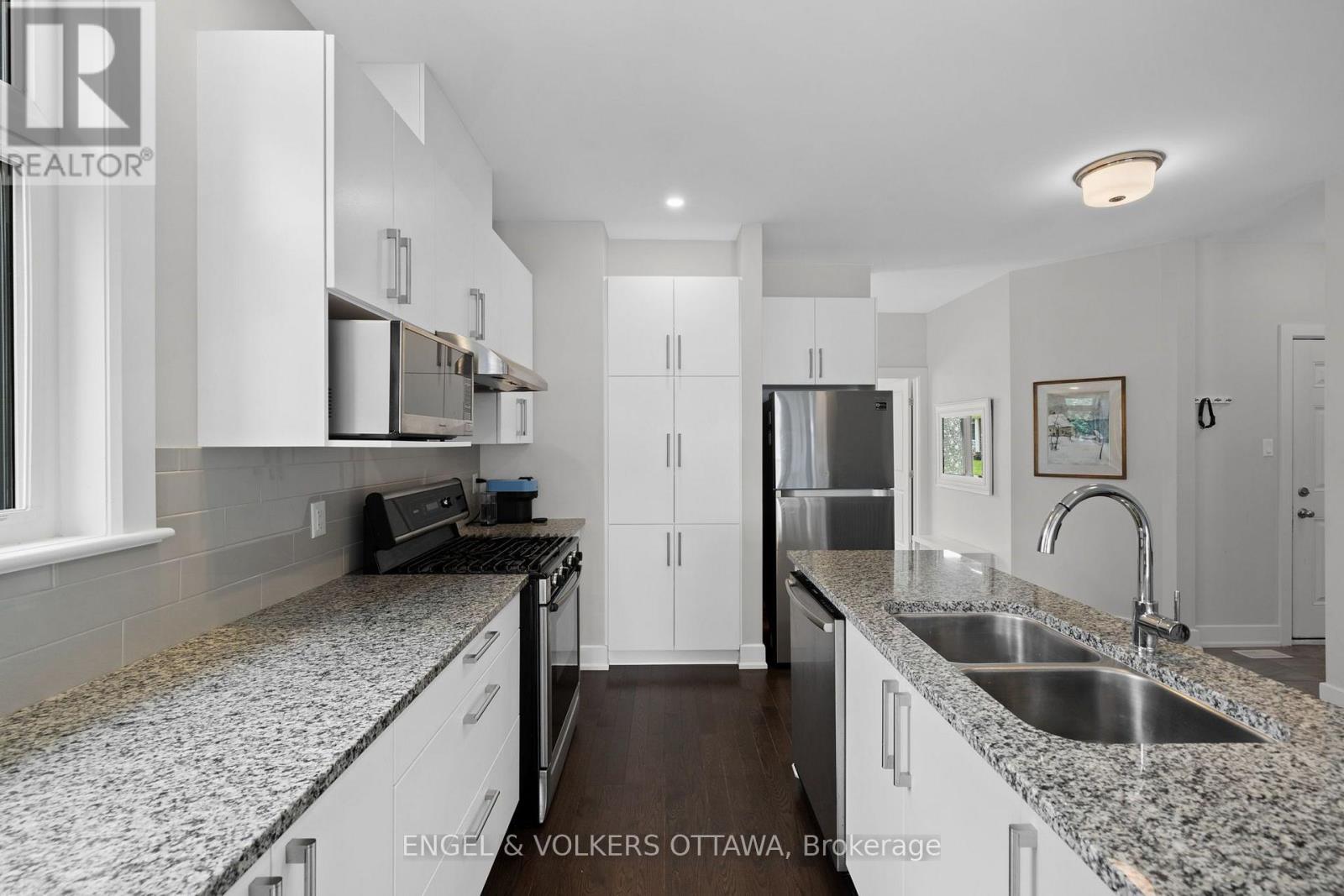 538 Silverbell Crescent, Ottawa, Ontario  K1T 0P1 - Photo 5 - X13717652