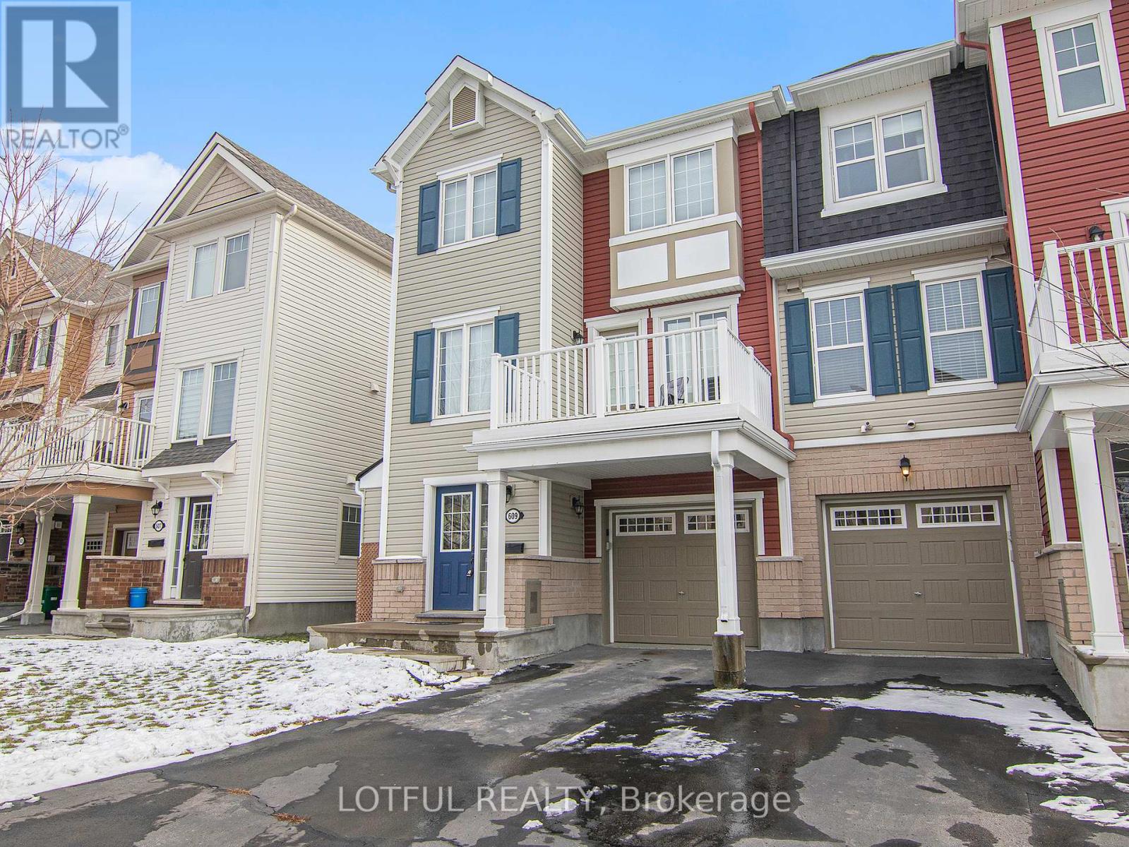 609 Foxlight Circle, Ottawa, Ontario  K2M 0L9 - Photo 2 - X13717664