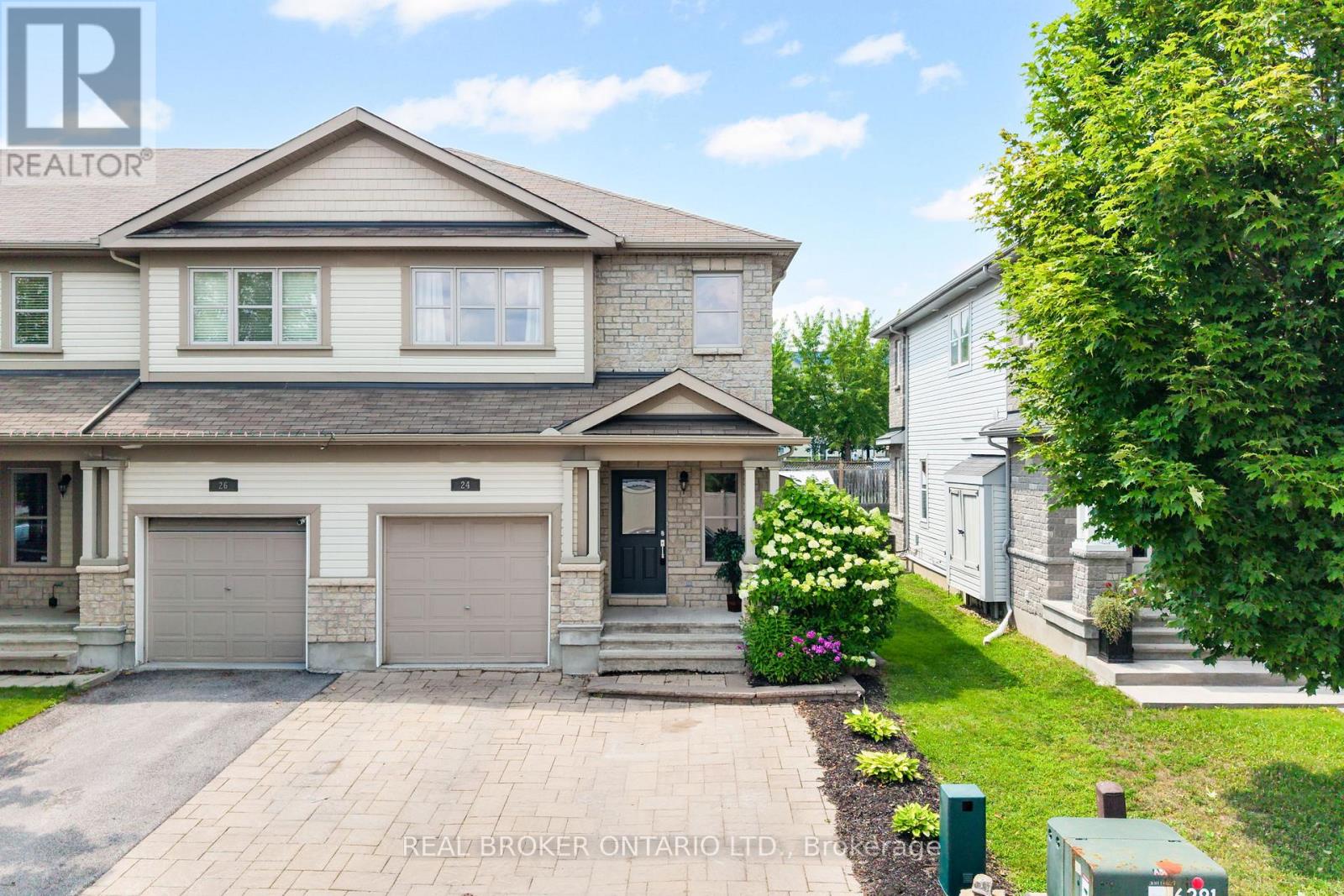 24 HACKBERRY TRAIL, Carleton Place, Ontario