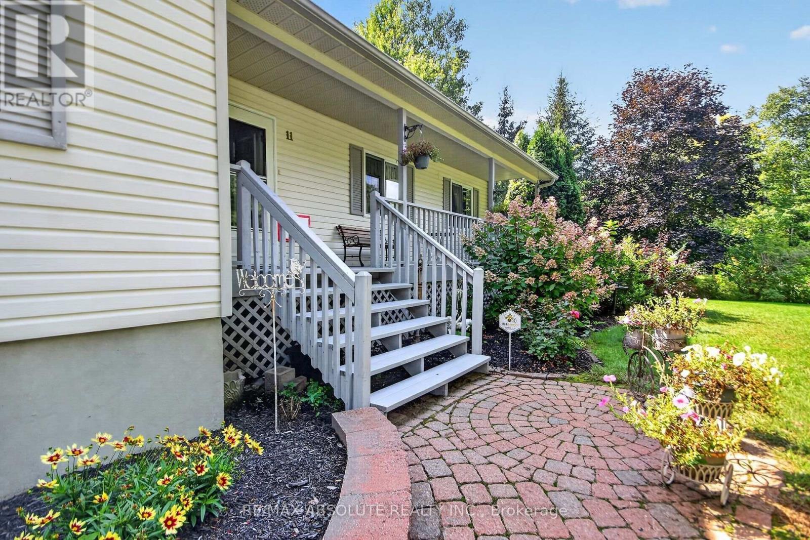 11 Flesher Crescent, North Grenville, Ontario  K0G 1J0 - Photo 2 - X13717712