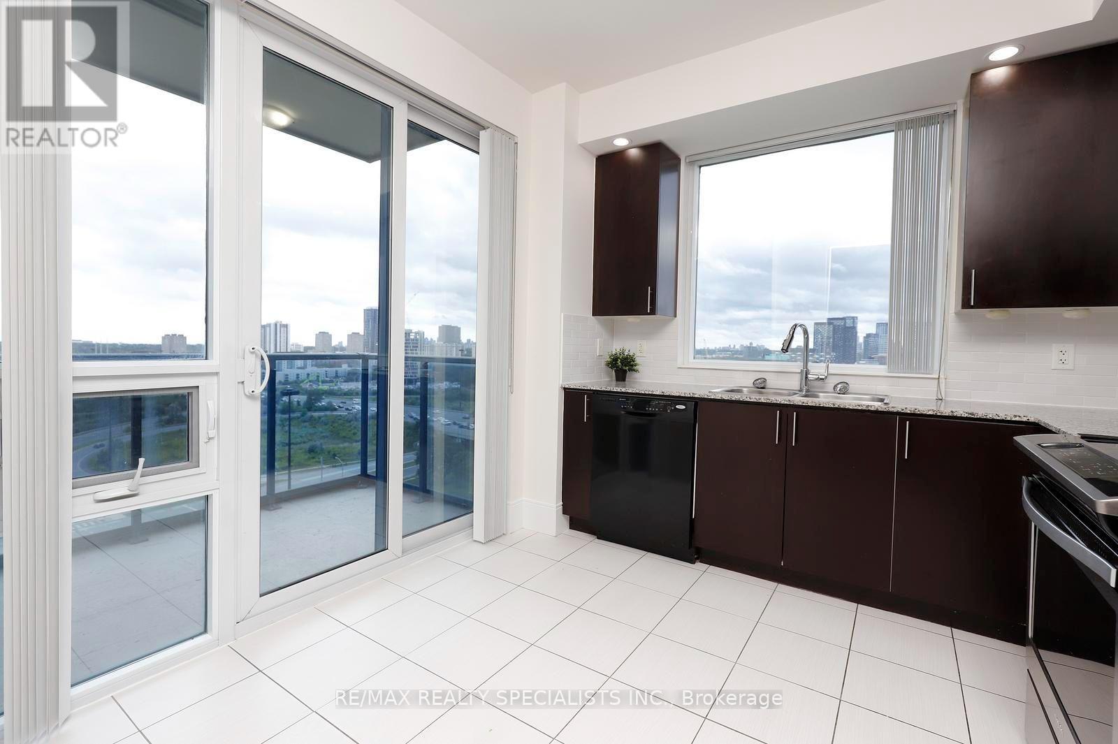 1404 - 181 Wynford Drive, Toronto, Ontario  M3C 0C6 - Photo 11 - C13717648