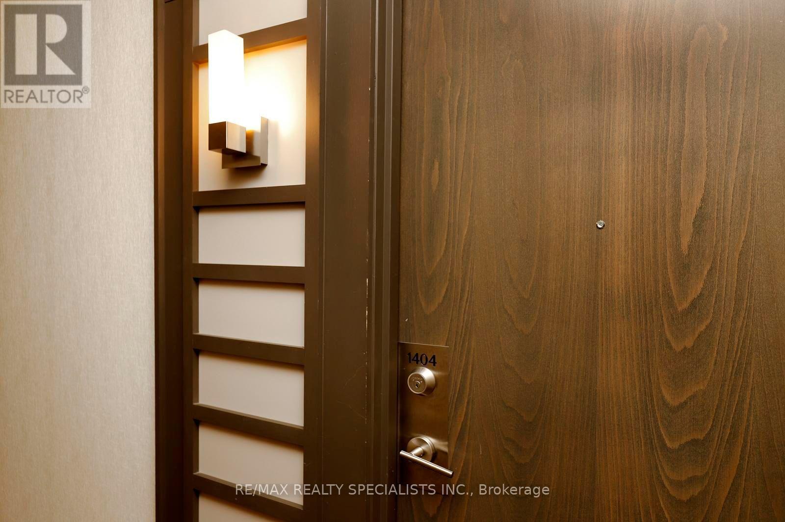 1404 - 181 Wynford Drive, Toronto, Ontario  M3C 0C6 - Photo 2 - C13717648