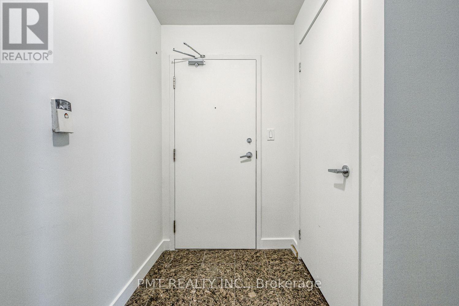 4003 - 5 Mariner Terrace, Toronto, Ontario  M5V 3V6 - Photo 2 - C13717730