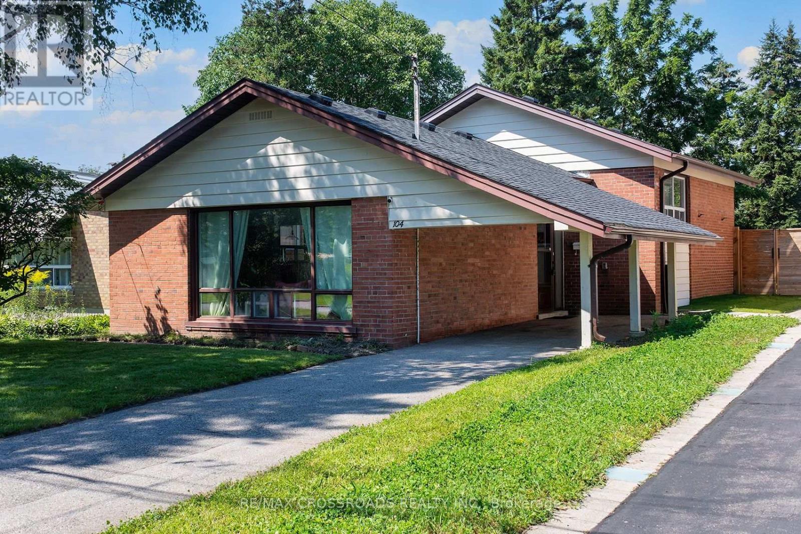 104 Haileybury Drive, Toronto, Ontario  M1K 4X5 - Photo 1 - E13717682