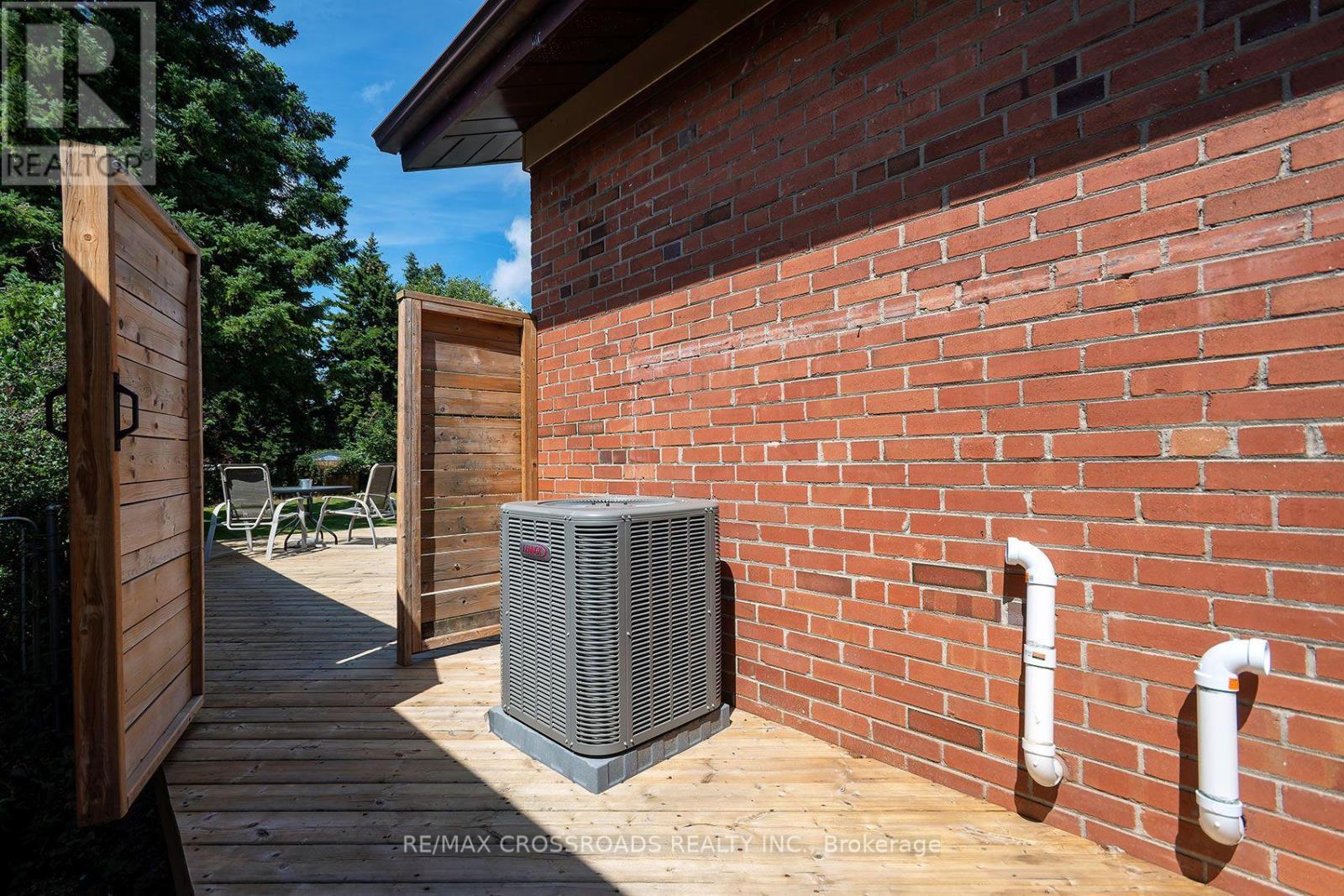 104 Haileybury Drive, Toronto, Ontario  M1K 4X5 - Photo 21 - E13717682