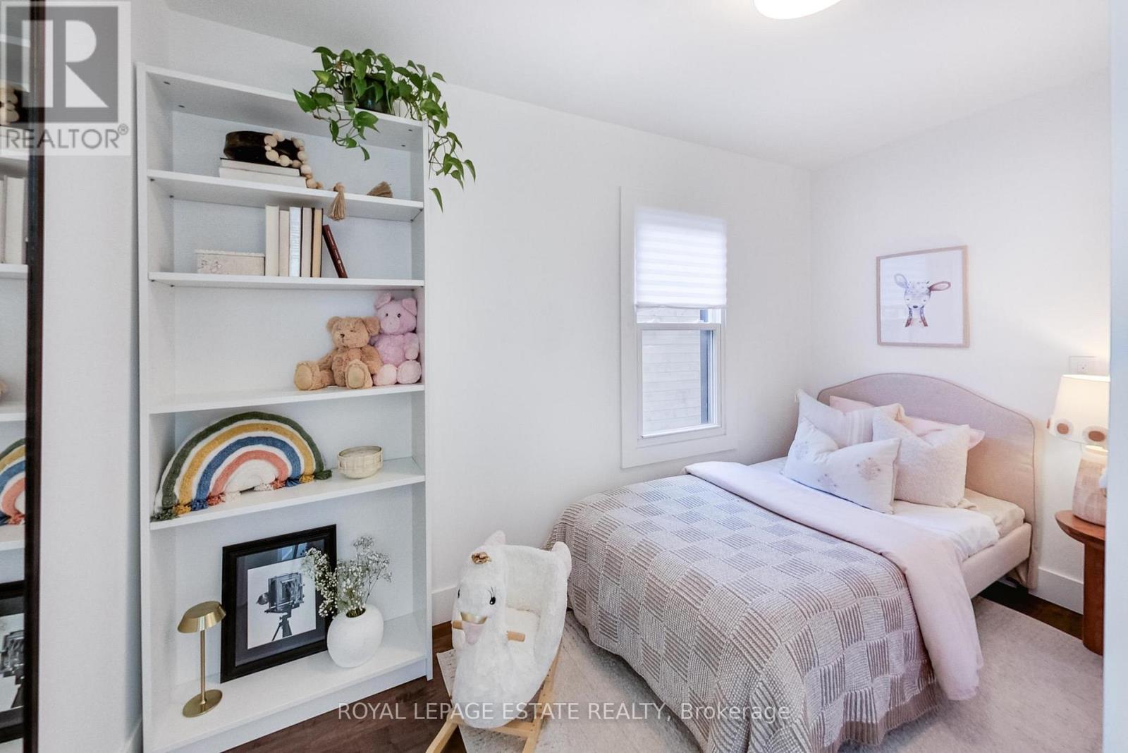 184 King Edward Avenue, Toronto, Ontario  M4C 5J8 - Photo 15 - E13717696