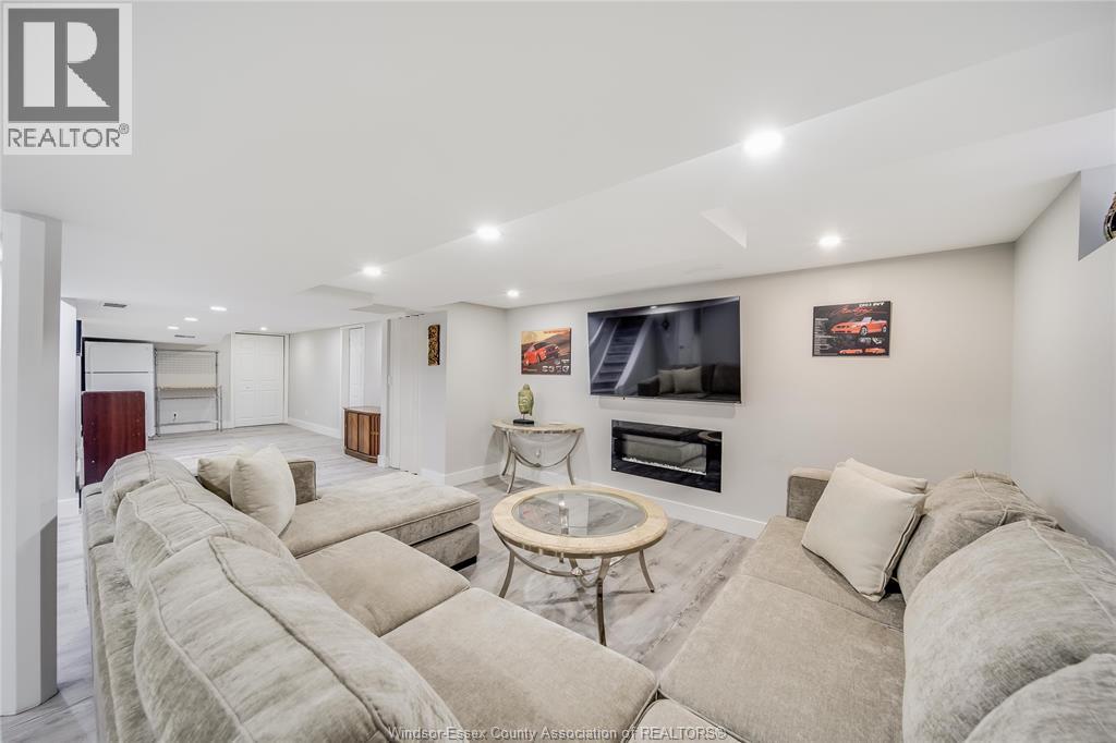 2777 Rockwell Boulevard, Windsor, Ontario  N9E 2A2 - Photo 31 - 26020951