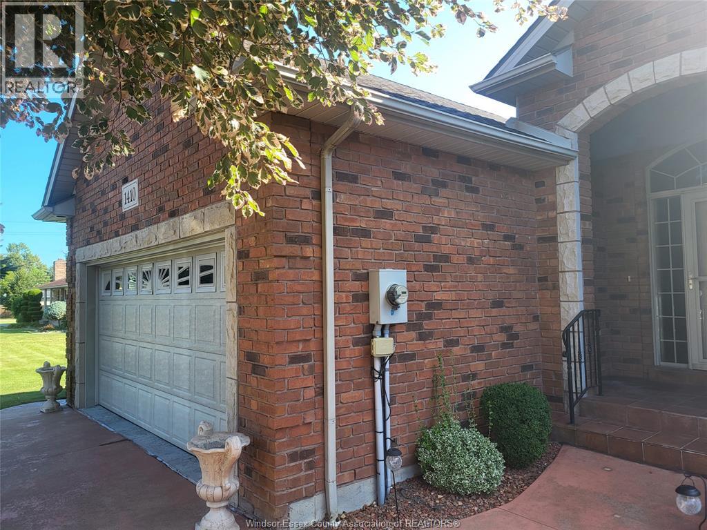1410 Poisson Street, Tecumseh, Ontario  N8N 1T6 - Photo 4 - 26020929