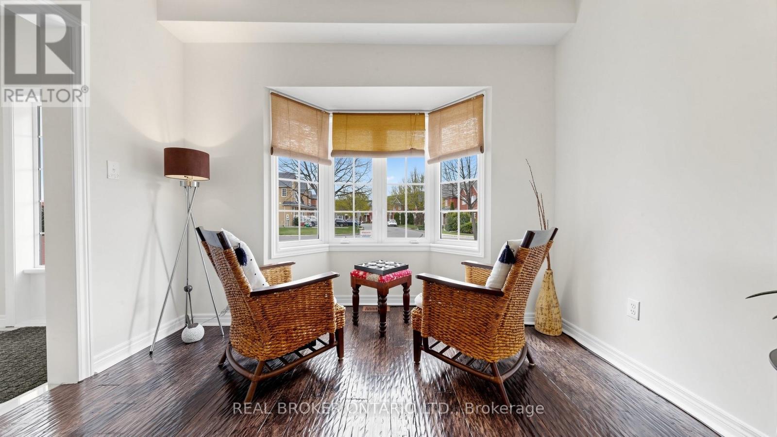 23 Piera Gardens, Markham, Ontario  L3R 5G8 - Photo 4 - N13717624