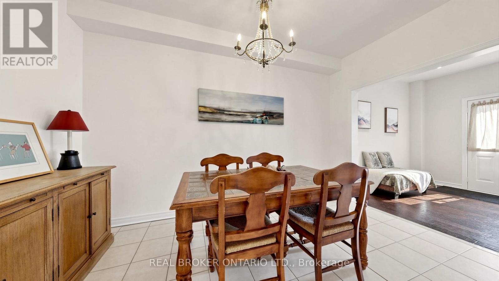 23 Piera Gardens, Markham, Ontario  L3R 5G8 - Photo 8 - N13717624