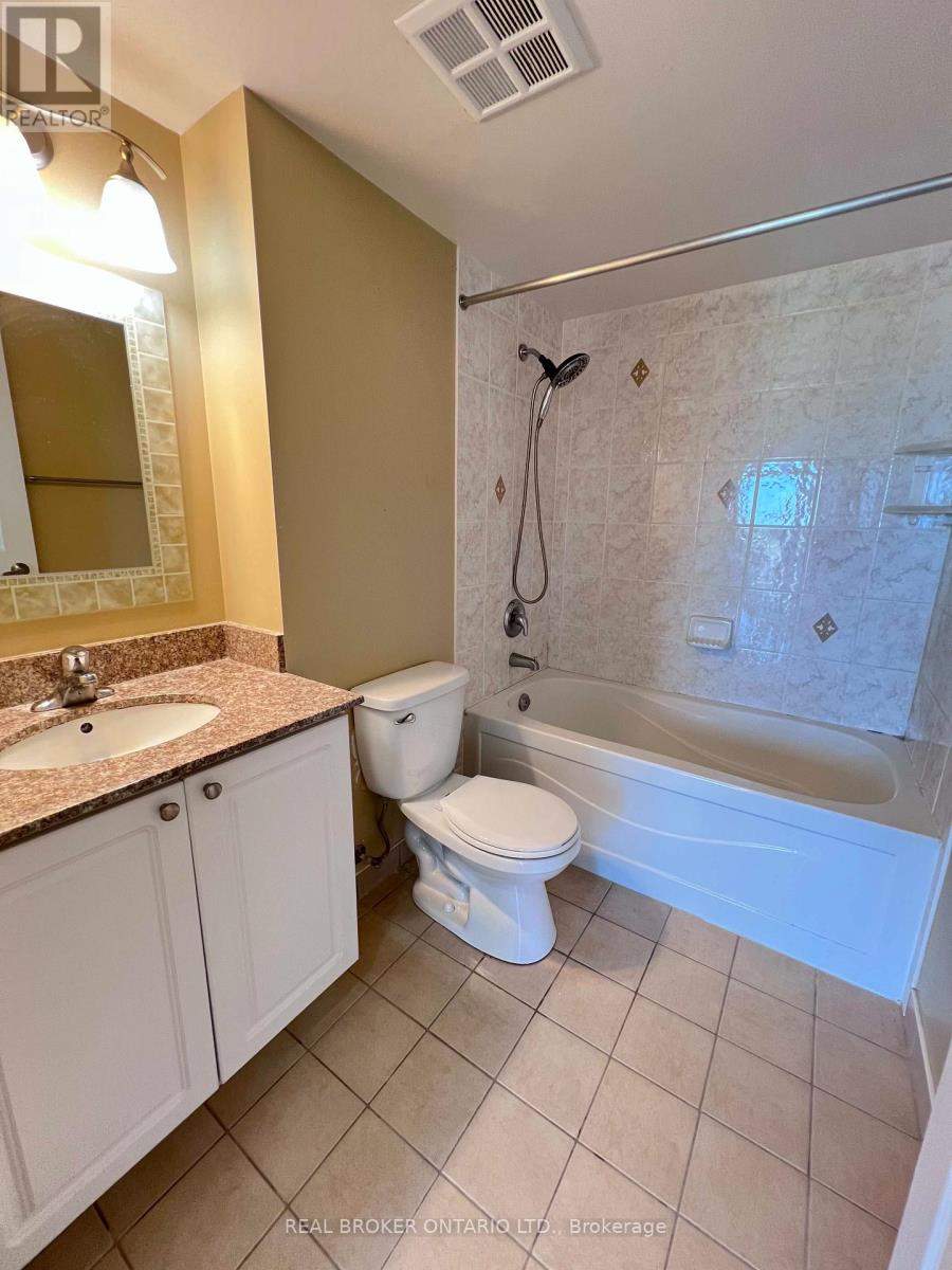 1016 - 185 Oneida Crescent, Richmond Hill, Ontario  L4B 0B1 - Photo 9 - N13717632