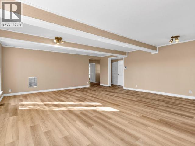 1201 Hickory Street, Whitehorse, Yukon  Y1A 4M4 - Photo 3 - 17650