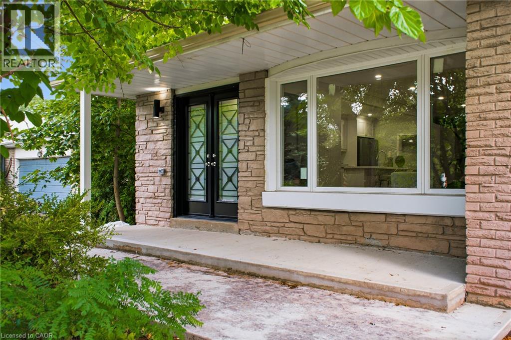 2144 Rebecca Street, Oakville, Ontario  L6L 2A5 - Photo 4 - 40856384