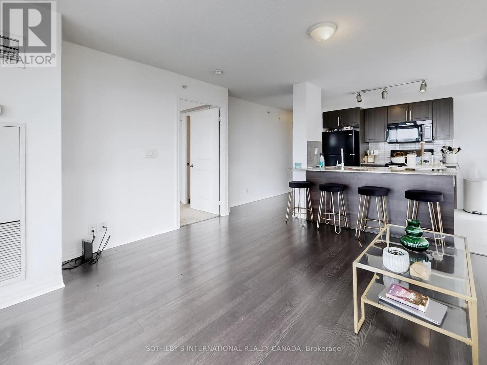 1018 - 80 Esther Lorrie Drive, Toronto, Ontario  M9W 0C6 - Photo 15 - W13717616