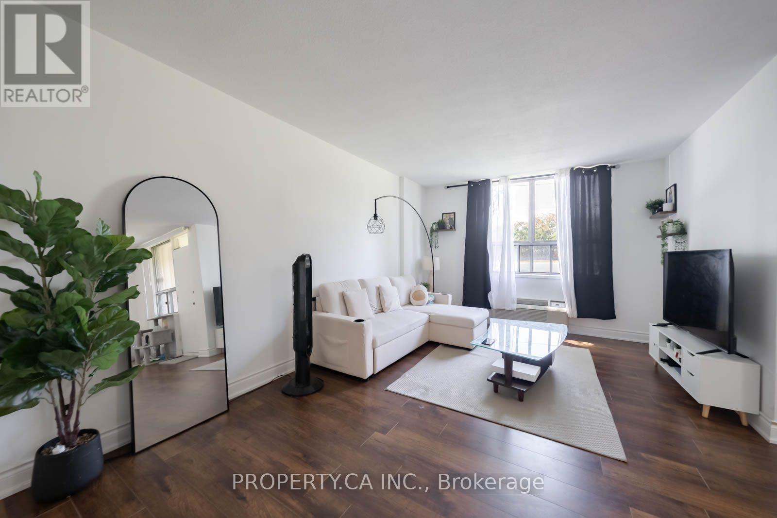 107 - 2835 Islington Avenue, Toronto, Ontario  M9L 2K2 - Photo 2 - W13717656