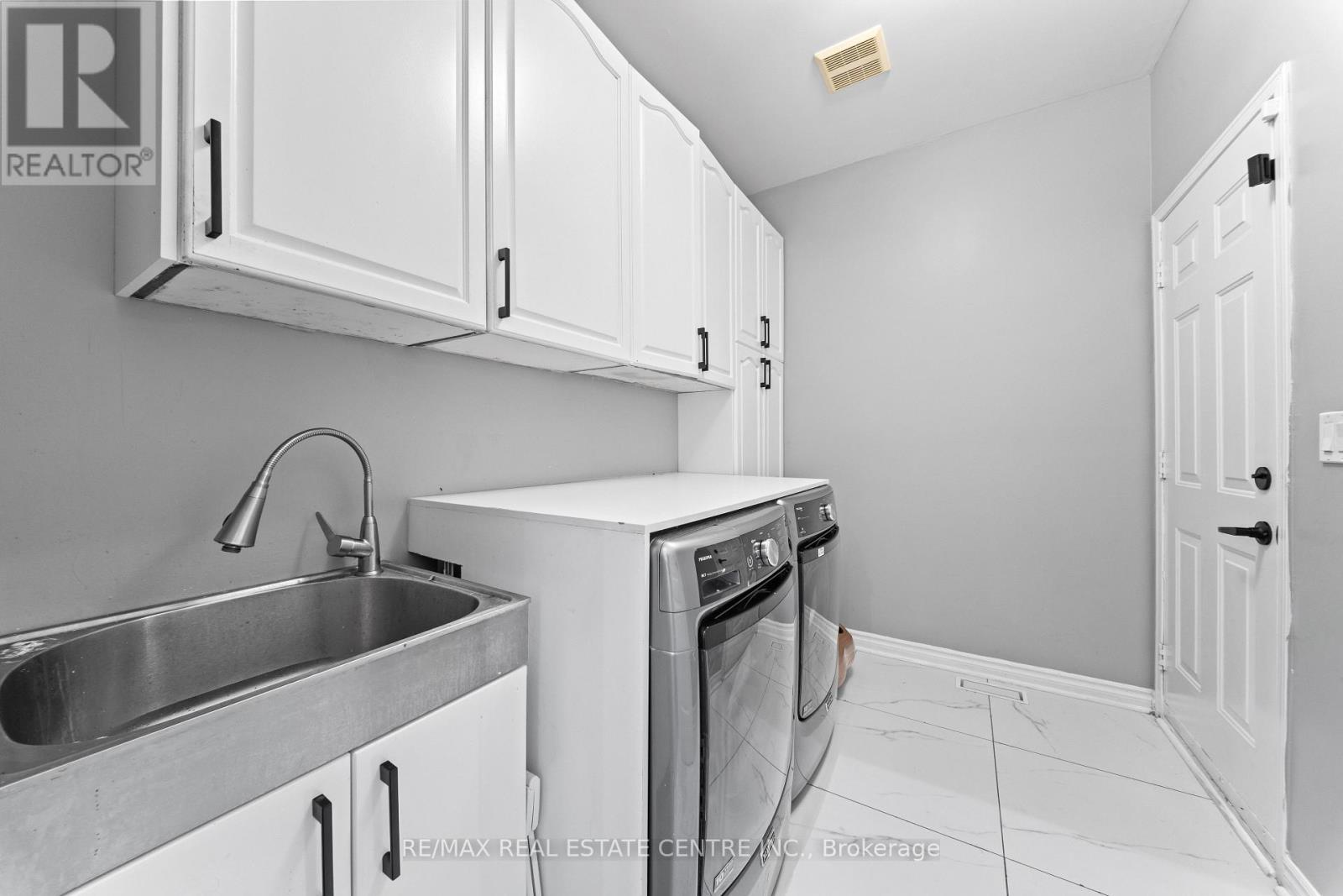 10 Midvale Road, Brampton, Ontario  L7A 2N1 - Photo 17 - W13717688