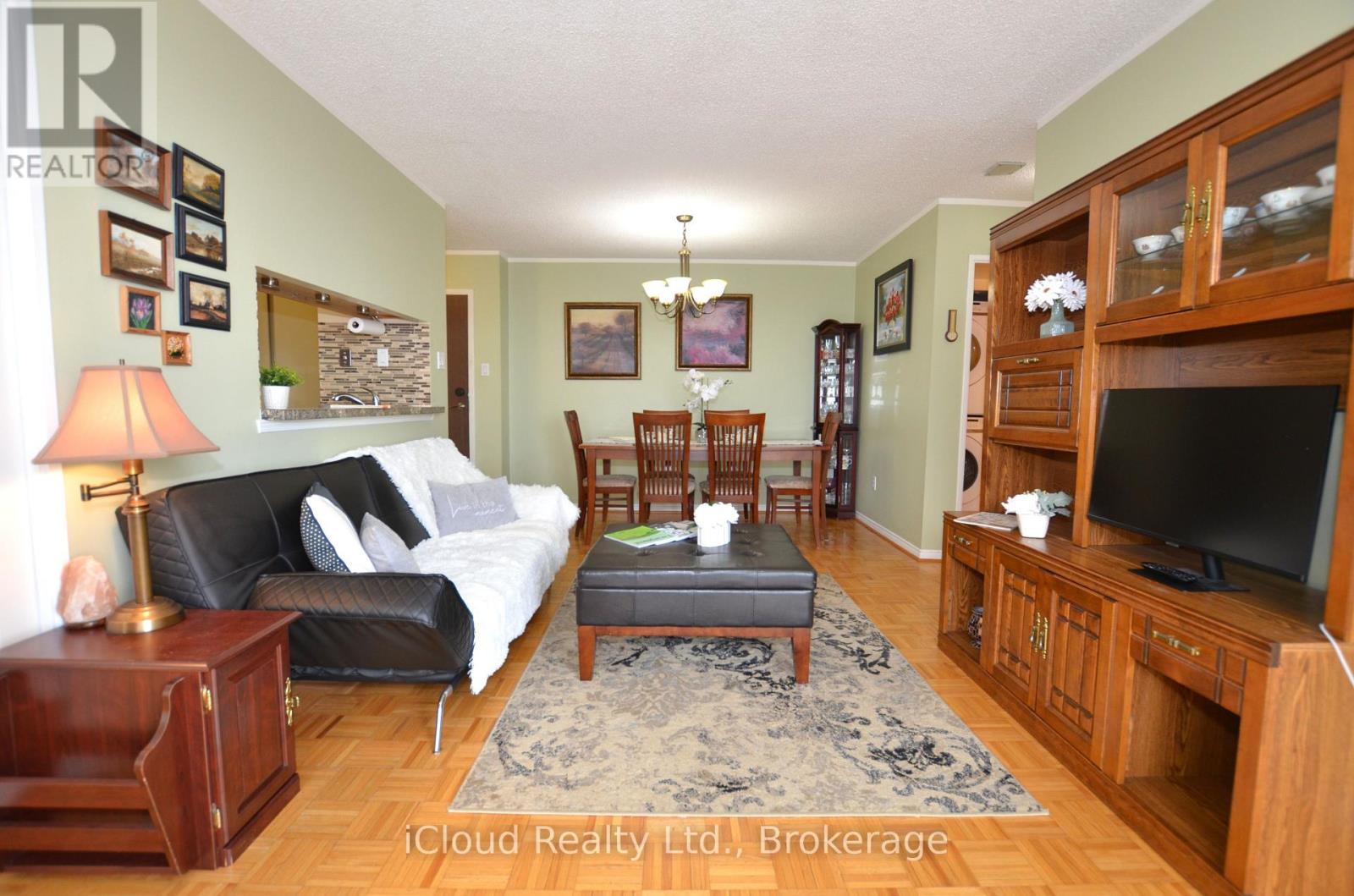 915 - 50 Kingsbridge Garden Circle, Mississauga, Ontario  L5R 1Y2 - Photo 3 - W13717694