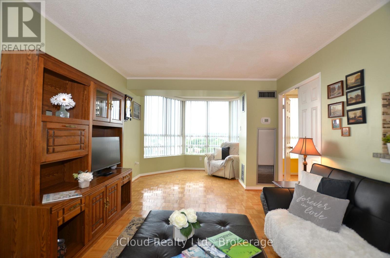 915 - 50 Kingsbridge Garden Circle, Mississauga, Ontario  L5R 1Y2 - Photo 4 - W13717694