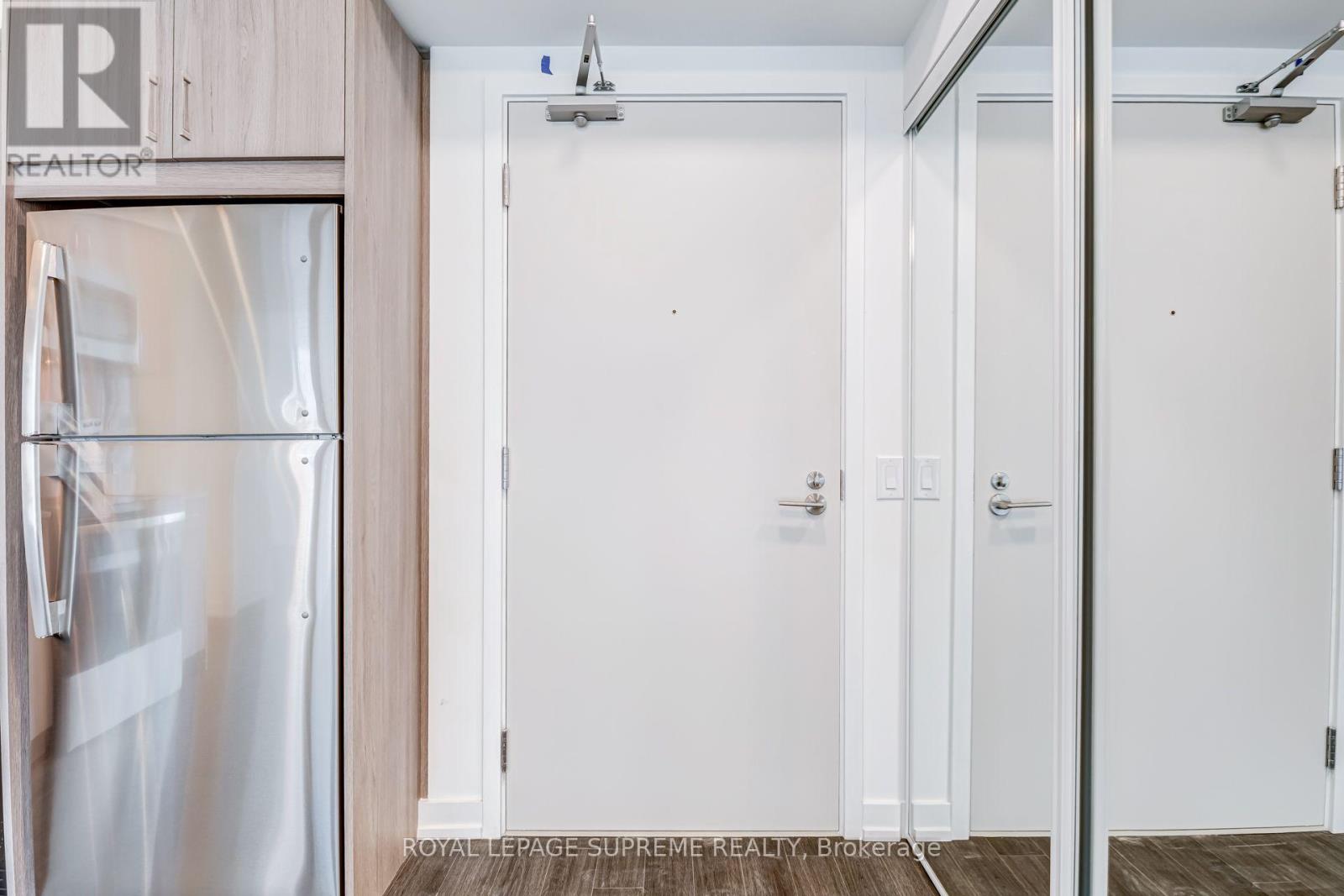 1622 - 4010 Eglinton Avenue W, Toronto, Ontario  M9A 0G5 - Photo 4 - W13717702