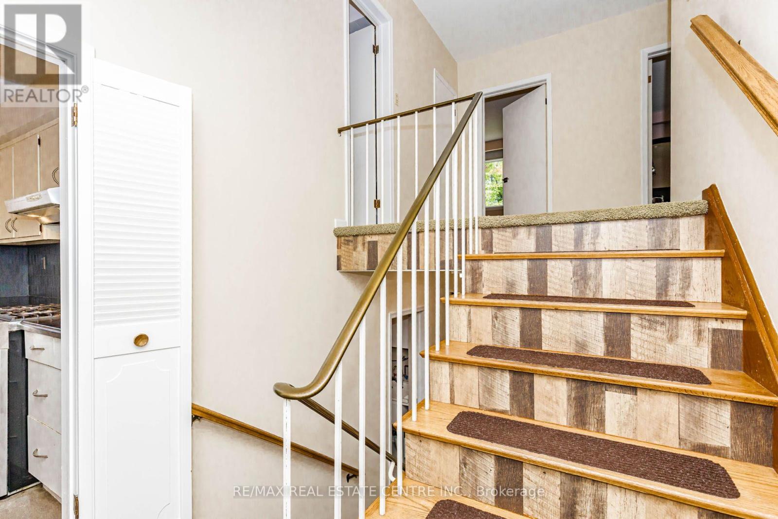 85 Snowcrest Avenue, Toronto, Ontario  M2K 2K9 - Photo 24 - C13717558