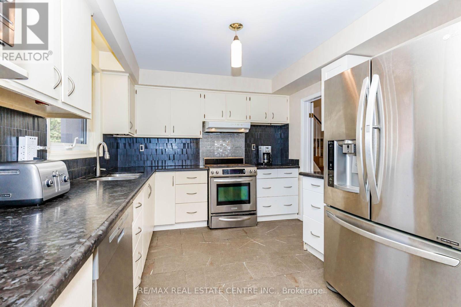 85 Snowcrest Avenue, Toronto, Ontario  M2K 2K9 - Photo 19 - C13717558
