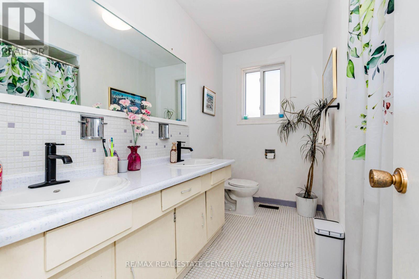 85 Snowcrest Avenue, Toronto, Ontario  M2K 2K9 - Photo 31 - C13717558