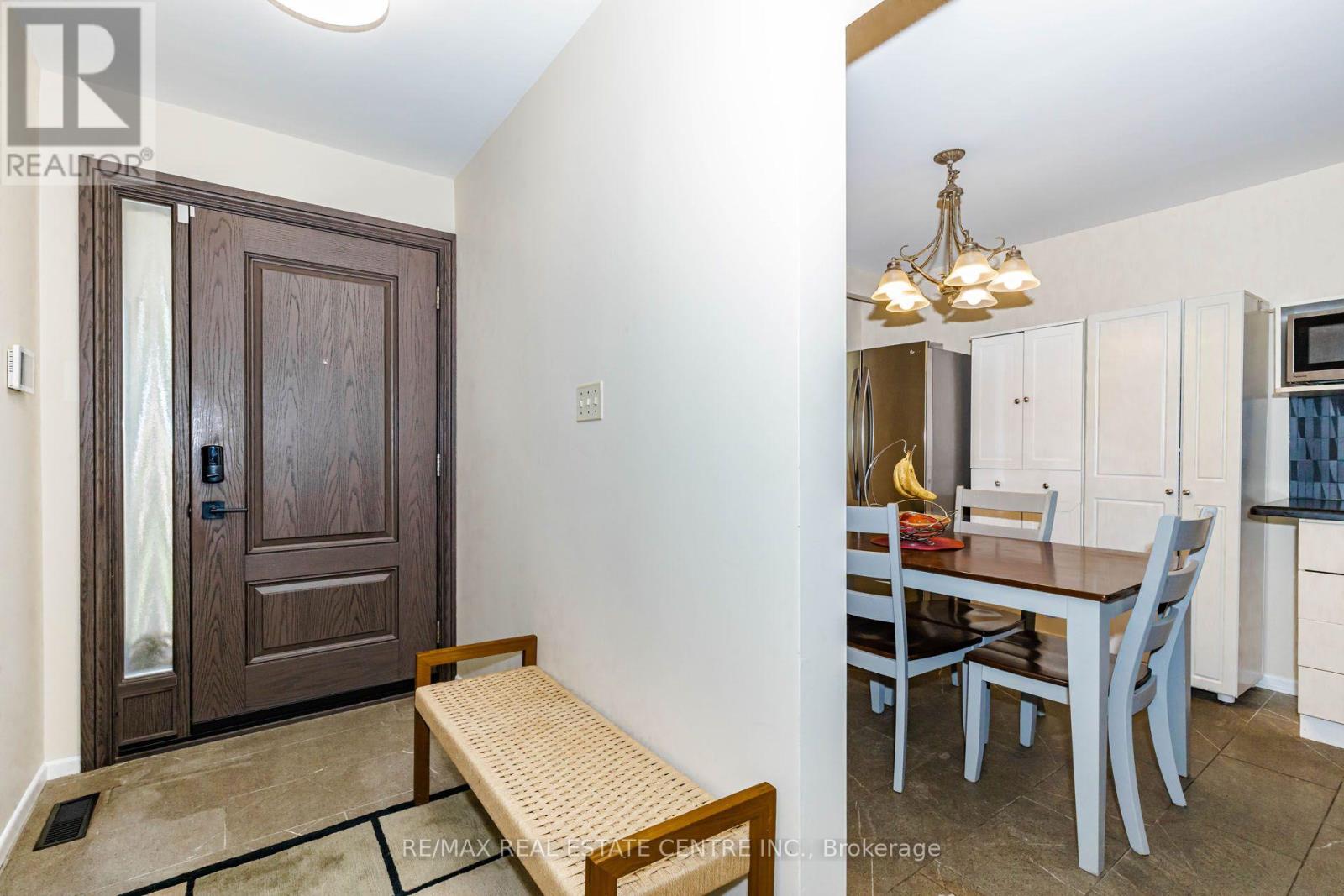 85 Snowcrest Avenue, Toronto, Ontario  M2K 2K9 - Photo 9 - C13717558