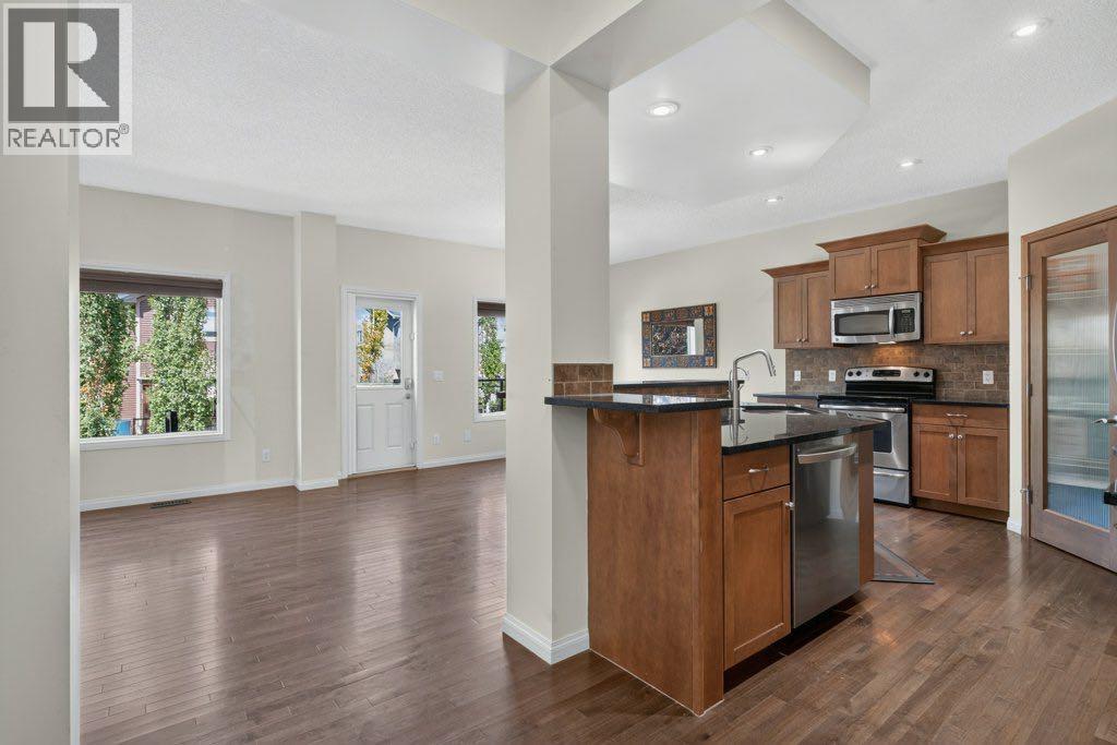 164 Aspenmere Close, Chestermere, Alberta T1X 0G3 - Photo 4 - A2337731