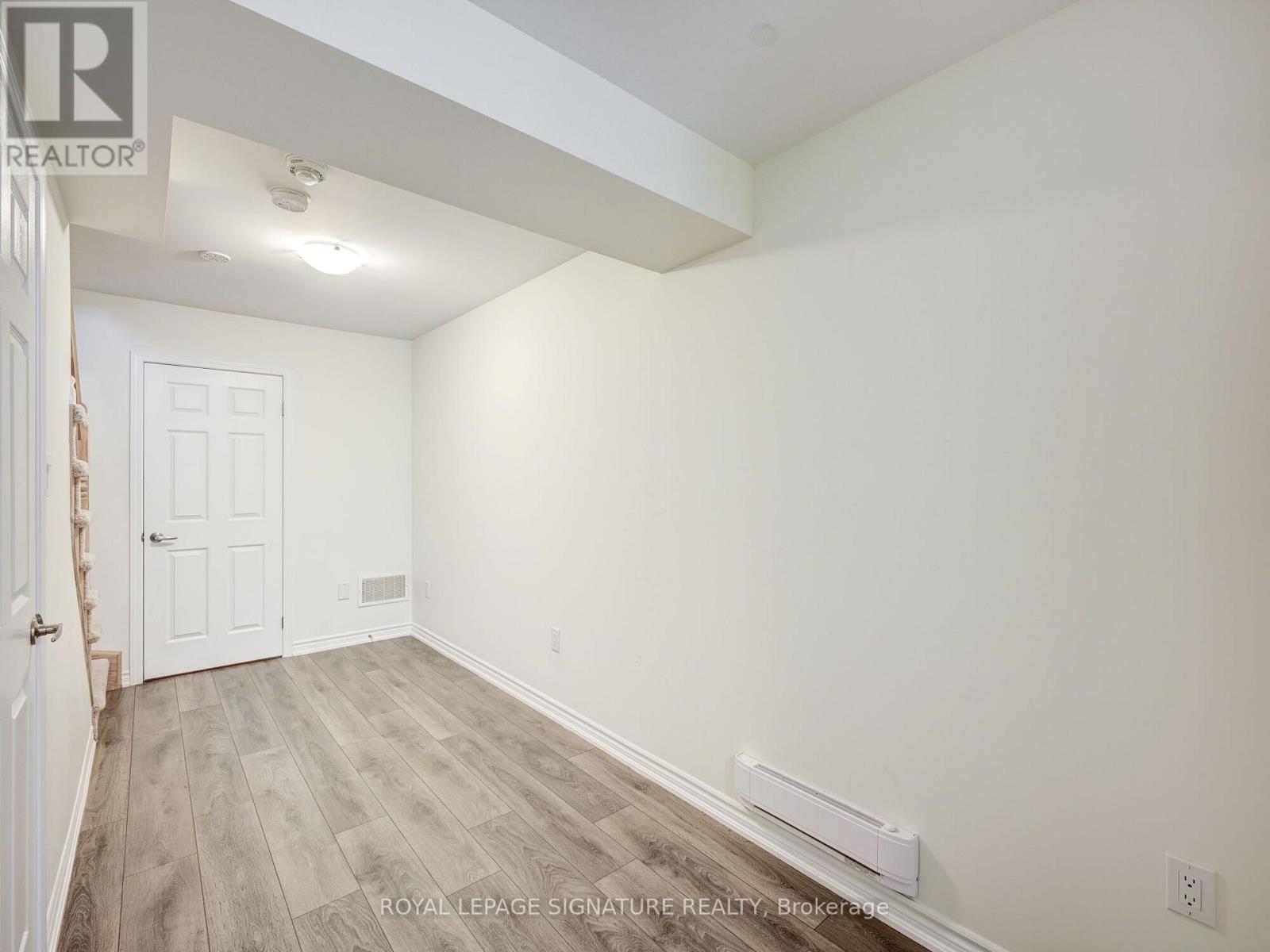 20 Stratus Street, Kitchener, Ontario  N2R 0K5 - Photo 4 - X13717670