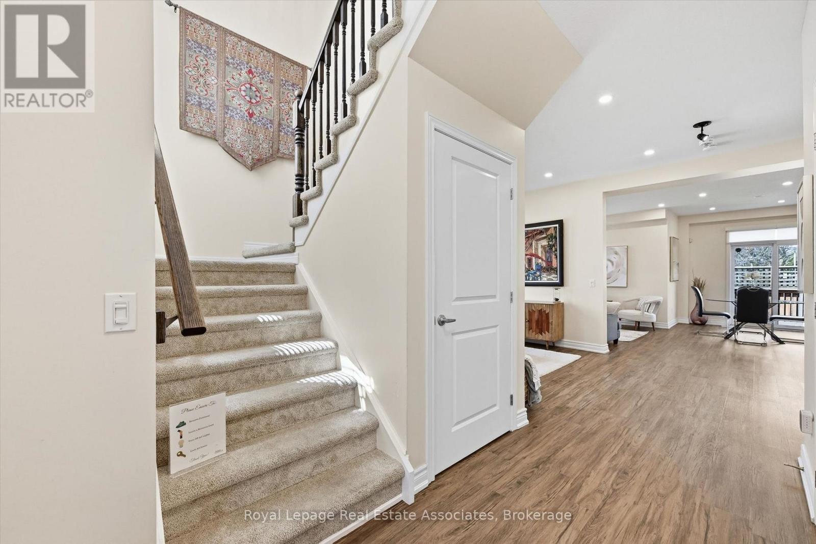 1 Southshore Crescent, Hamilton, Ontario L8E 0J3 - Photo 15 - X13717672