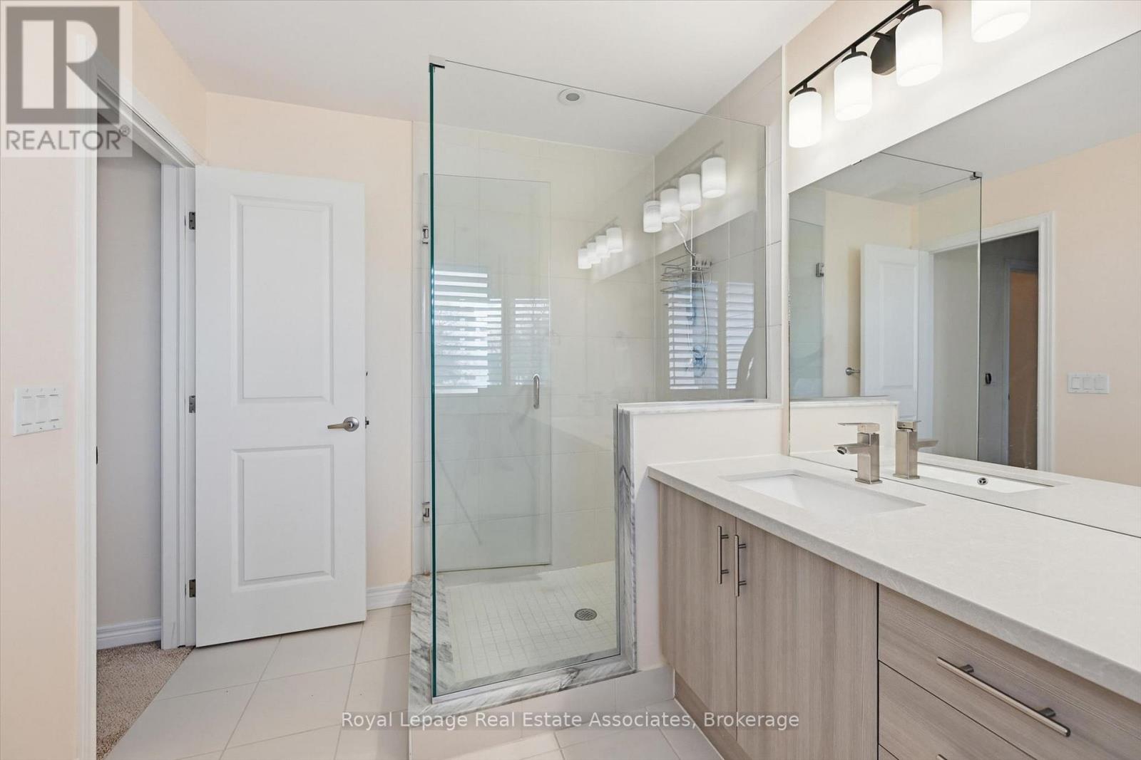 1 Southshore Crescent, Hamilton, Ontario L8E 0J3 - Photo 20 - X13717672