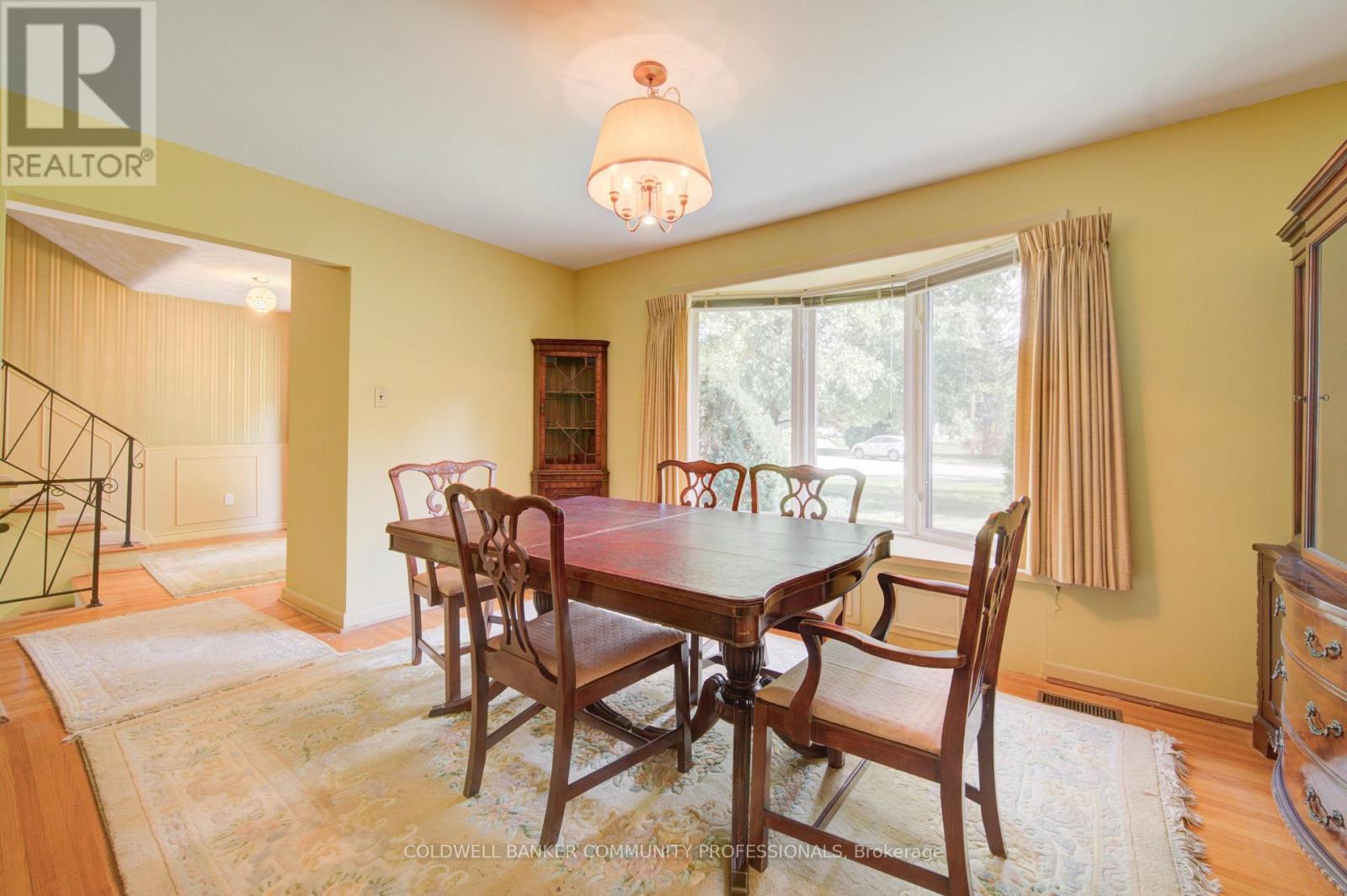 4 Mayfair Court, Hamilton, Ontario L9H 3P2 - Photo 7 - X13717164
