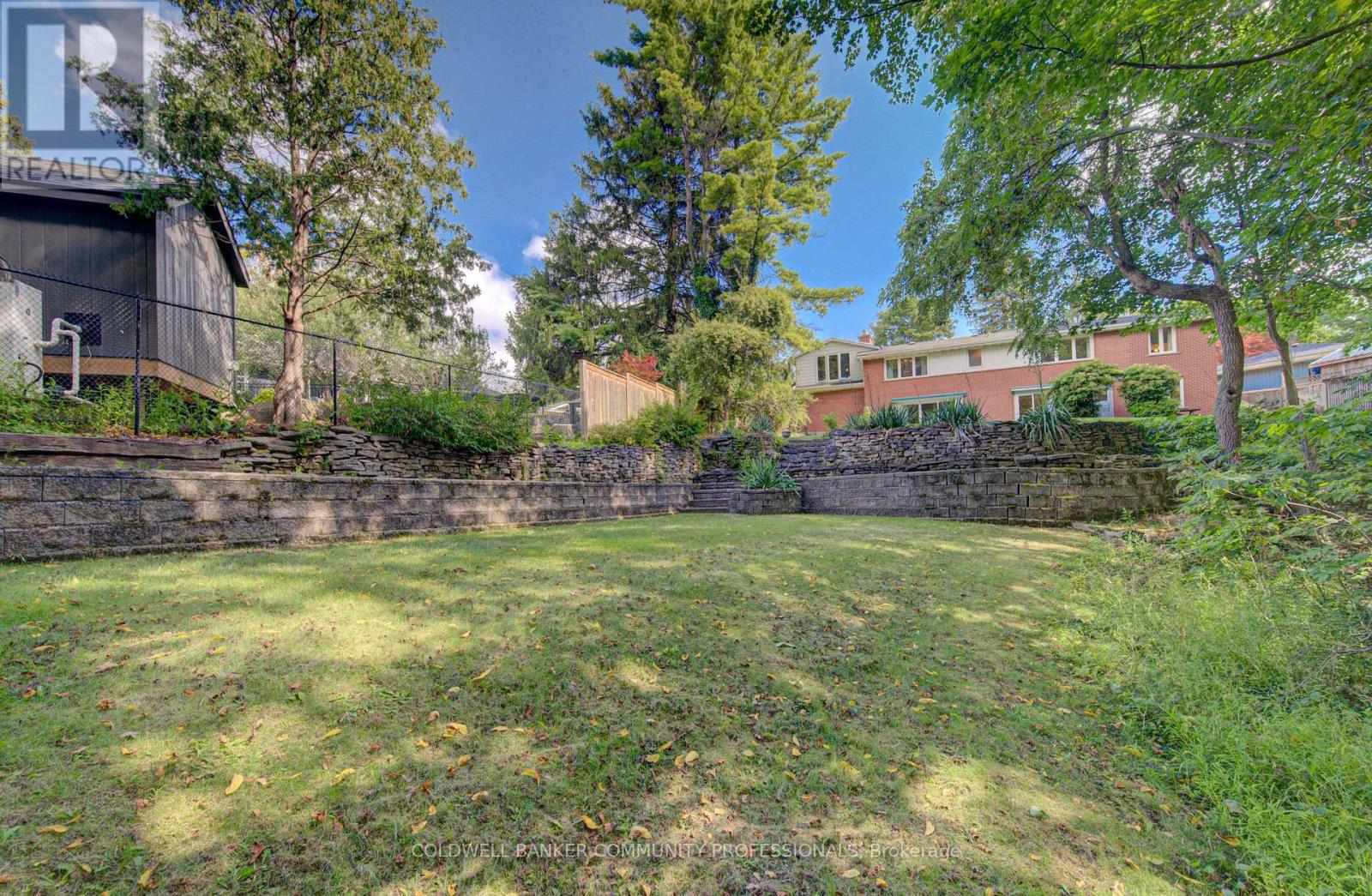 4 Mayfair Court, Hamilton, Ontario L9H 3P2 - Photo 43 - X13717164