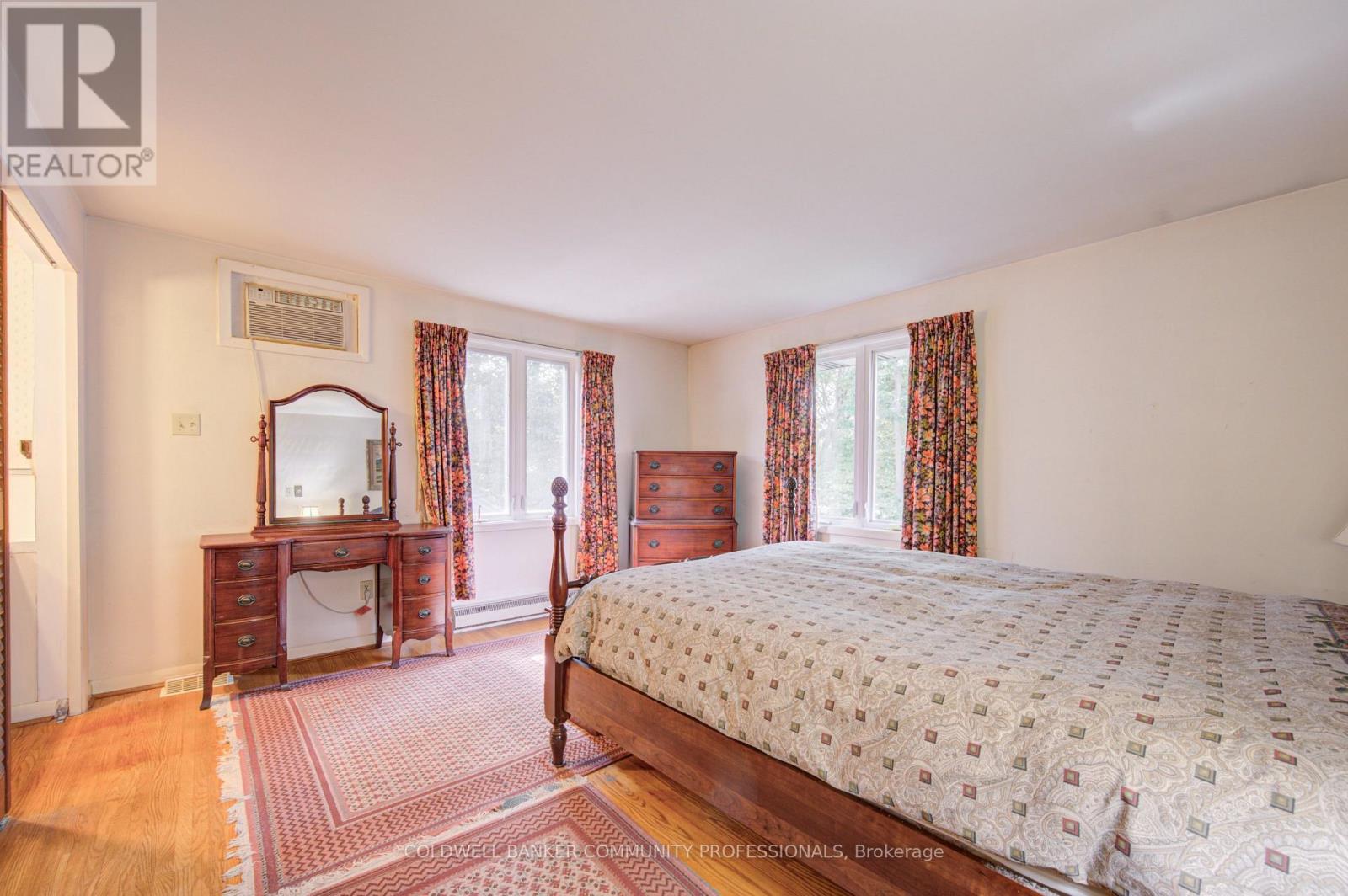 4 Mayfair Court, Hamilton, Ontario L9H 3P2 - Photo 30 - X13717164
