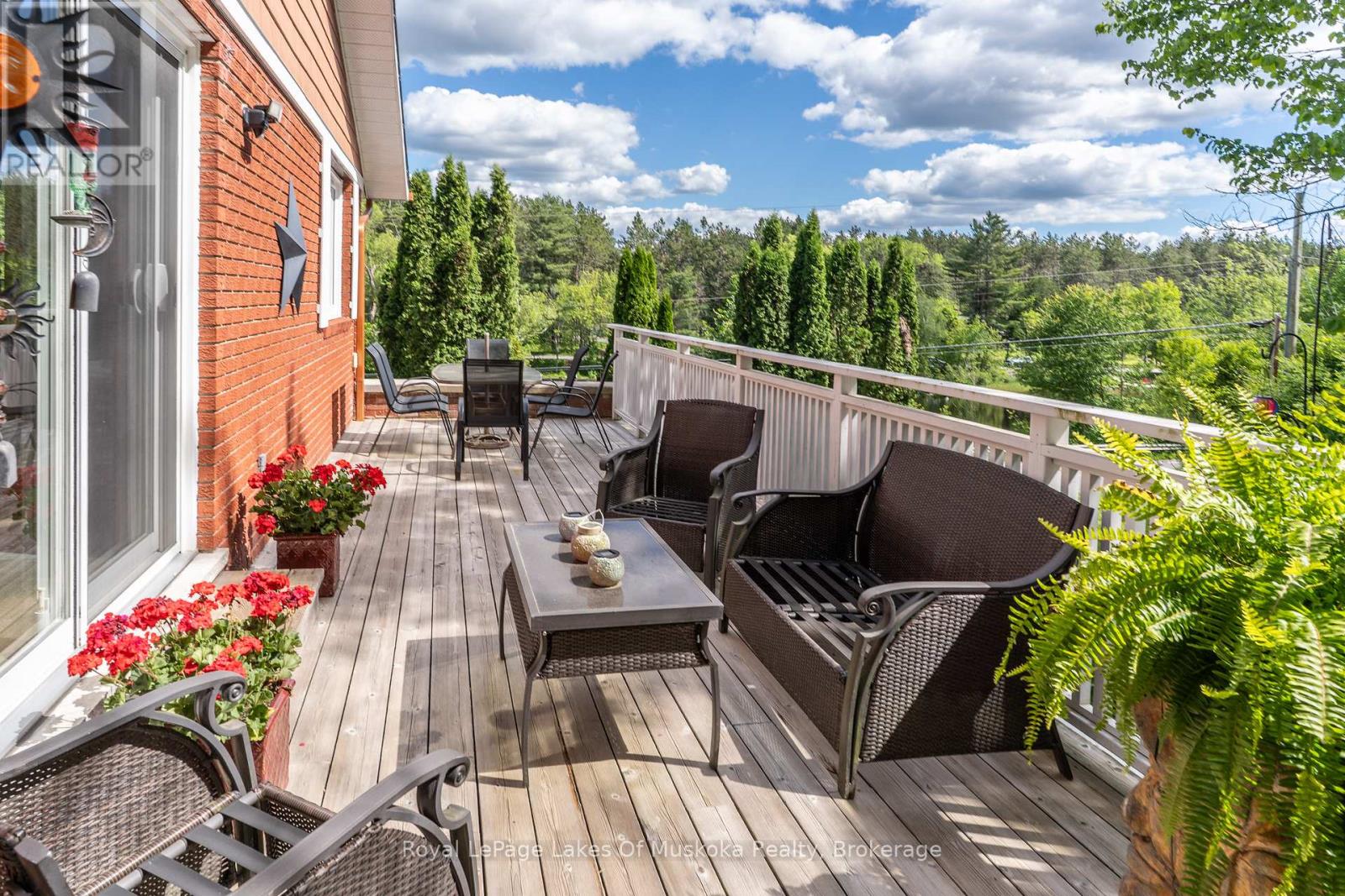 183 Santas Village Road, Bracebridge, Ontario  P1L 1W8 - Photo 32 - X13133870