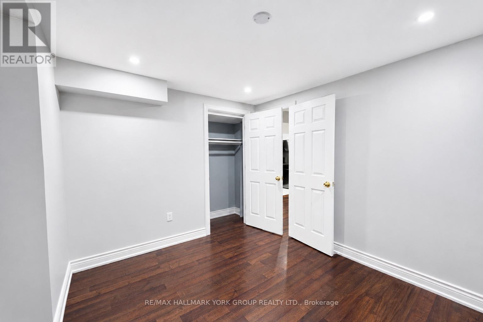 33 Deerwood Crescent, Richmond Hill, Ontario L4E 3V4 - Photo 11 - N13717324