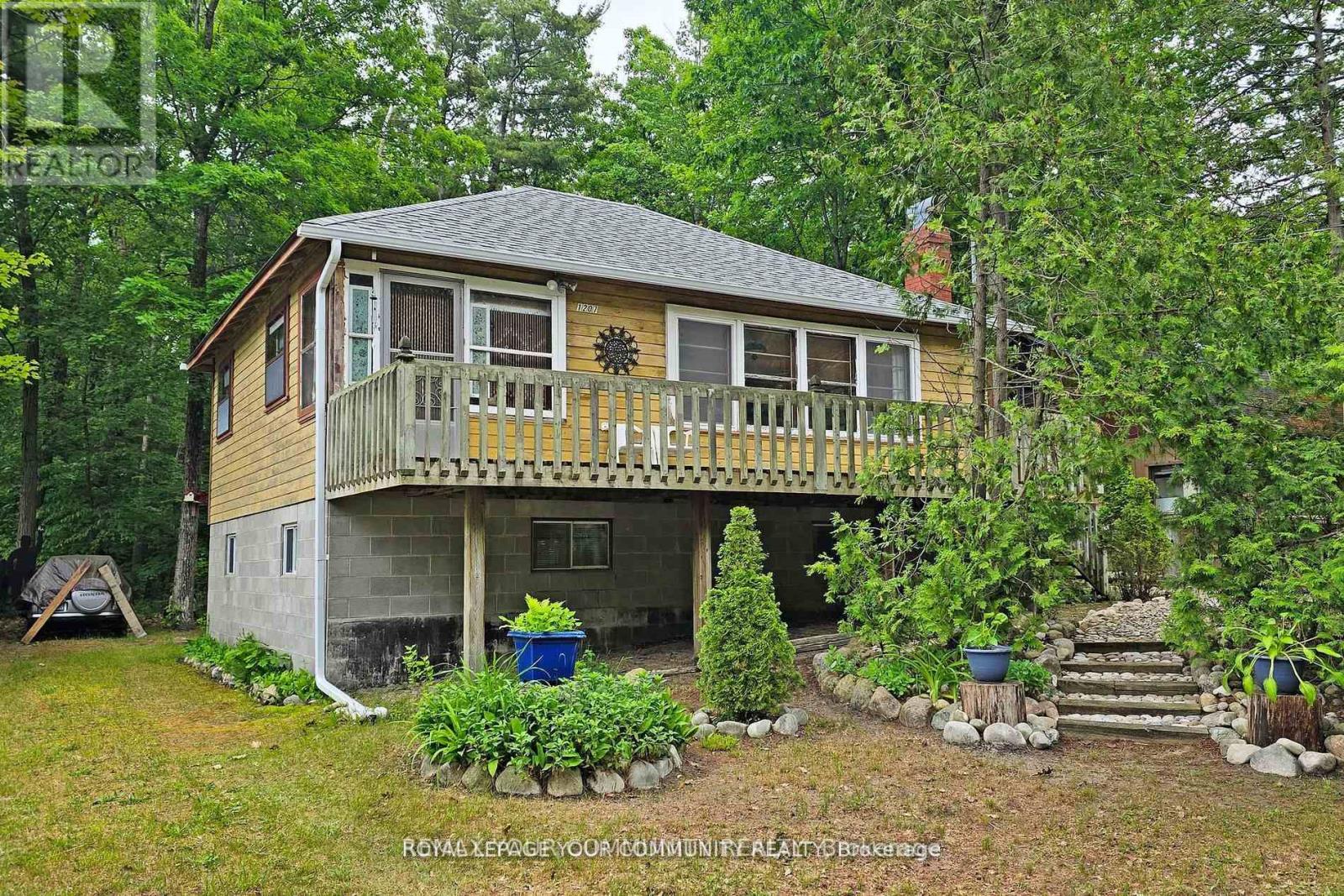 1207 Tiny Beaches Road S, Tiny, Ontario L0L 2T0 - Photo 3 - S13138420