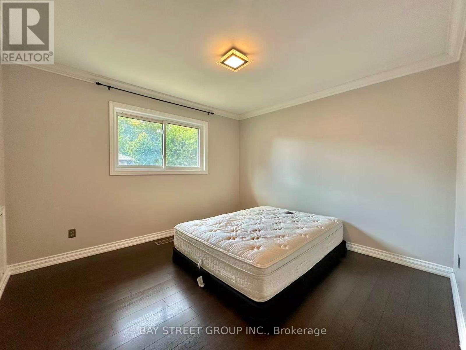 Upper - 3169 Willow Lane, Burlington, Ontario  L7N 2H9 - Photo 7 - W13611042