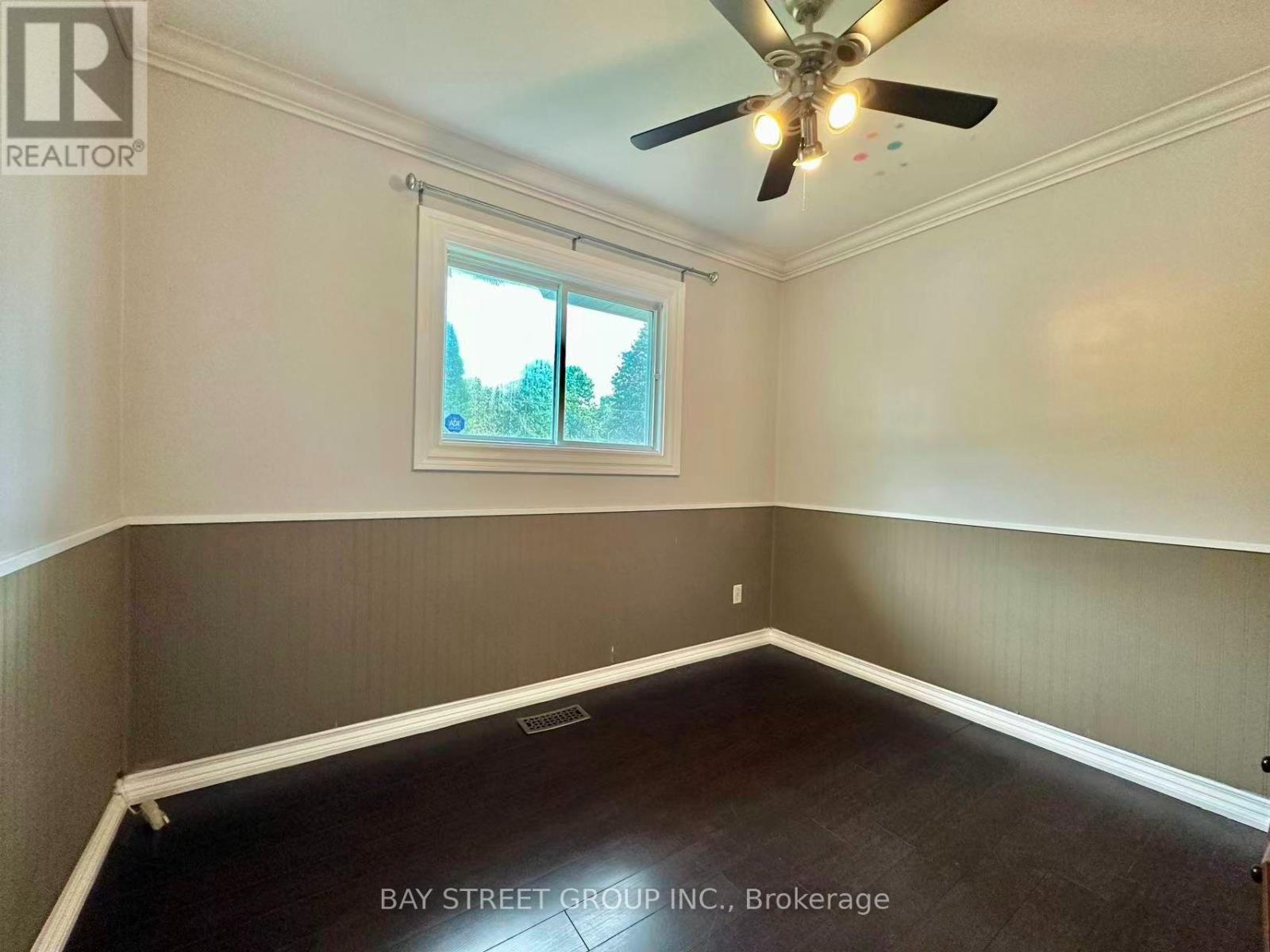 Upper - 3169 Willow Lane, Burlington, Ontario  L7N 2H9 - Photo 9 - W13611042