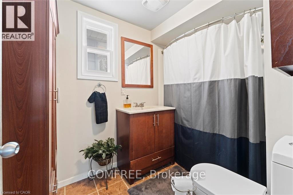 1743 St Luke Road, Windsor, Ontario  N8Y 3N7 - Photo 5 - X13451394