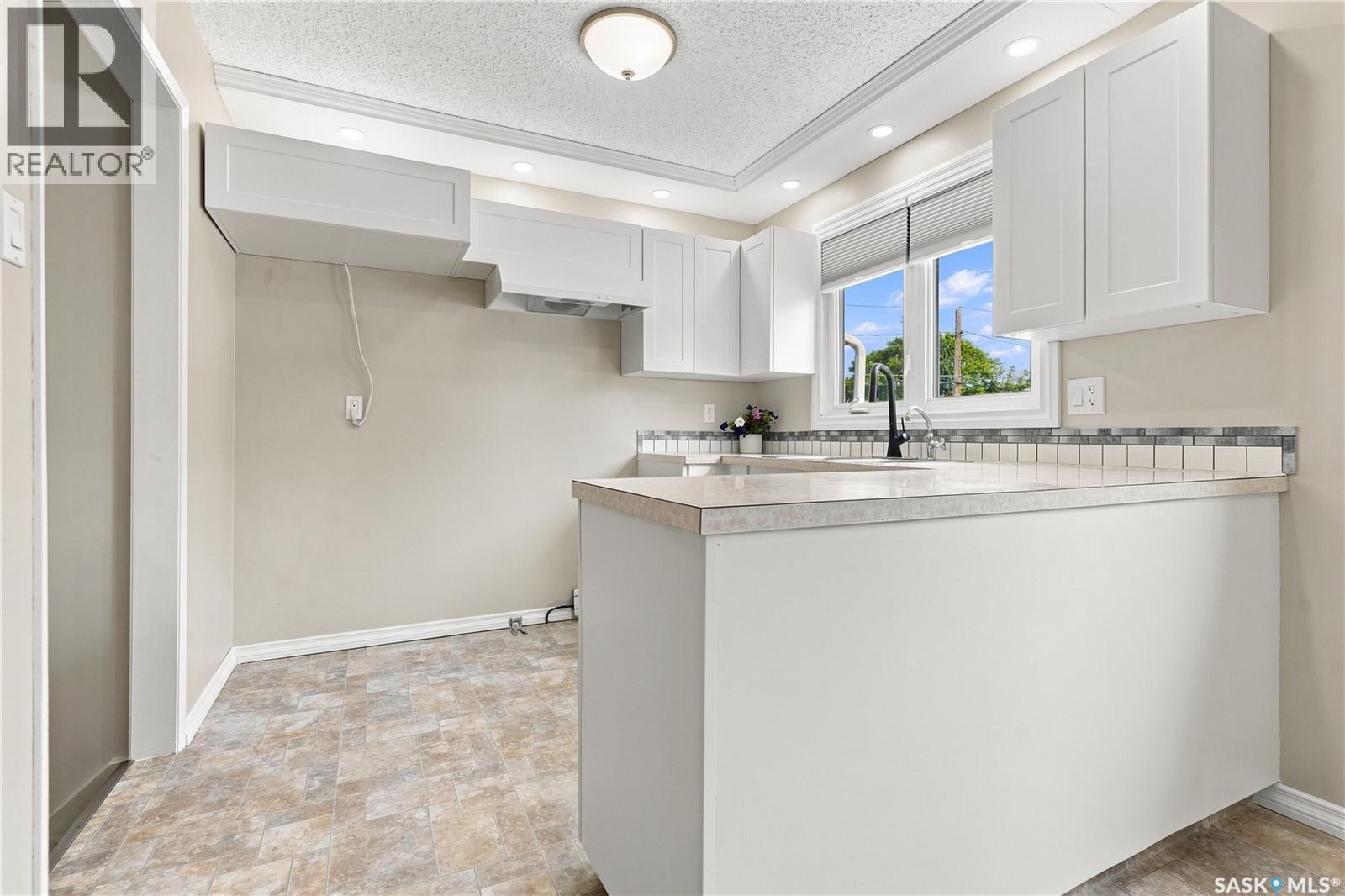 790 13th Avenue Sw, Moose Jaw, Saskatchewan  S6H 6H6 - Photo 15 - SK046758
