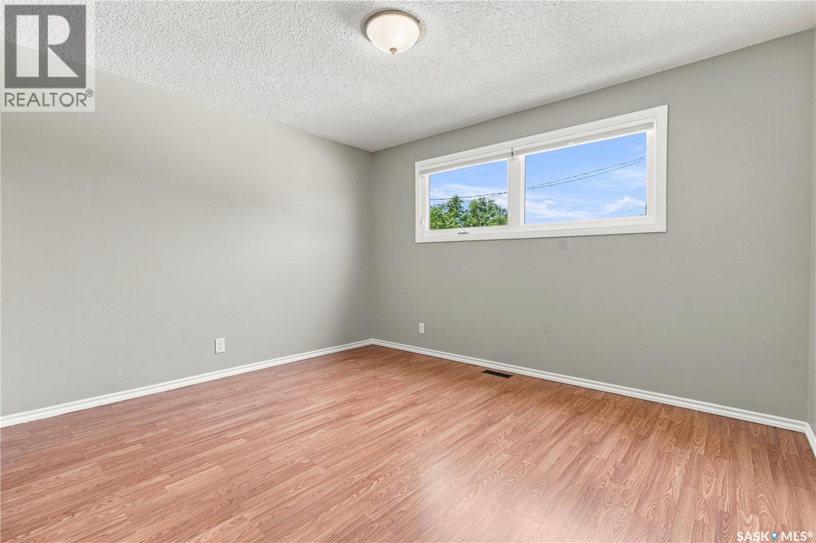 790 13th Avenue Sw, Moose Jaw, Saskatchewan  S6H 6H6 - Photo 20 - SK046758