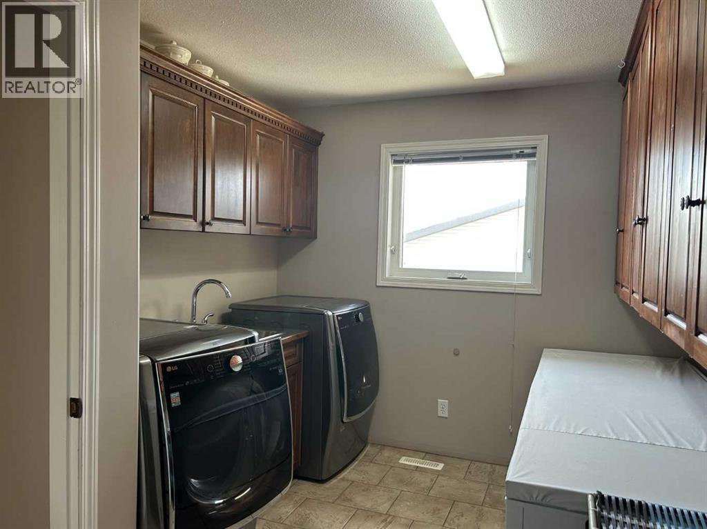 173 Westview Crescent, Bow Island, Alberta  T0K 0G0 - Photo 28 - A2339661
