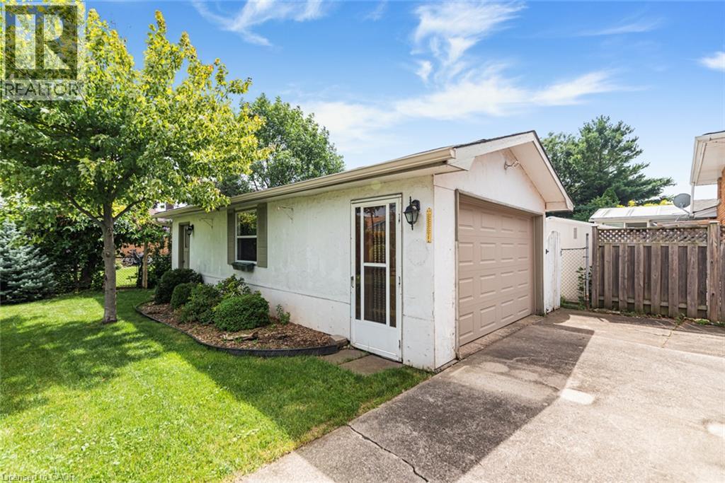 37 Lorne Avenue, Grimsby, Ontario  L3M 2H8 - Photo 26 - 40856562