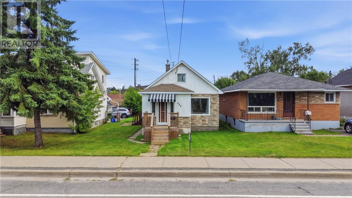 689 Ontario Street — photo 1