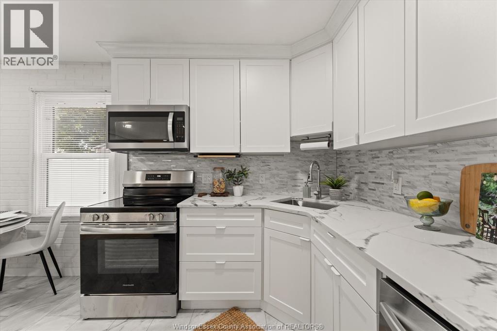 1336 Partington, Windsor, Ontario  N9B 2P6 - Photo 13 - 26020868
